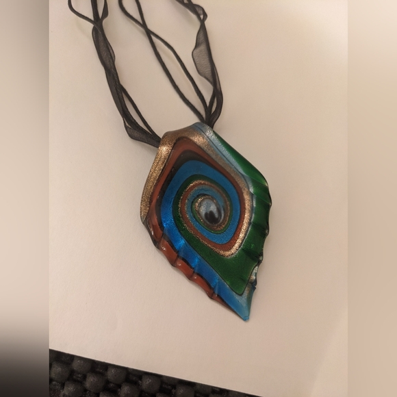 Multicolored Leaf Swirl Necklace and Earrings Set - Picture 3 of 6